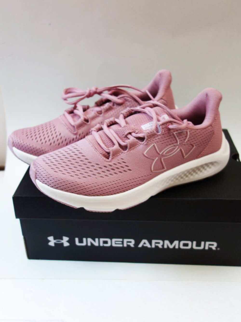 Under Armour Women's Charged Persuit 3 SNEAKERS, 7.5, Rose Pink NIB!